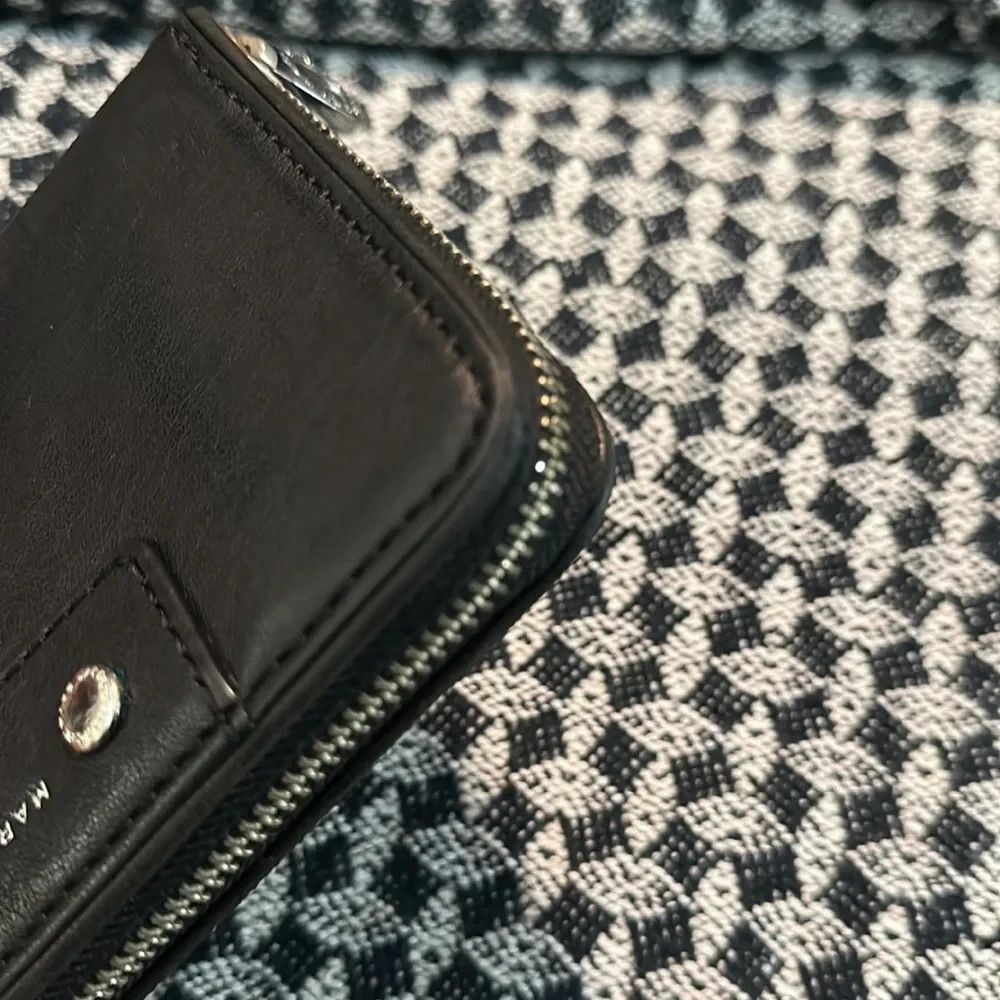 Marc by Marc Jacobs Black Large Zip Around Continental Wallet Silver Hardware - Picture 5 of 5